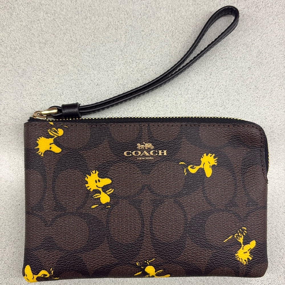 Coach Signature Peanuts Woodstock Corner Zip Wallet, NWT